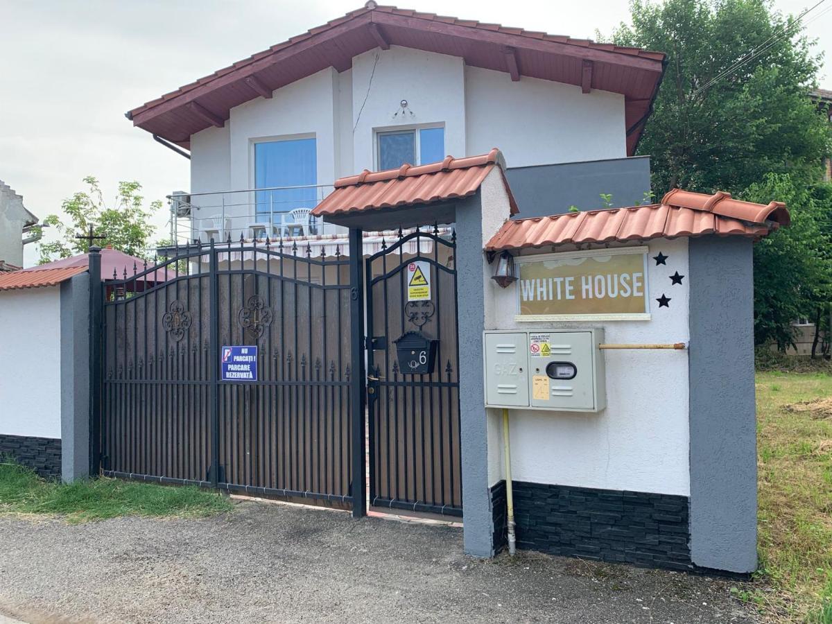 White House Guest House Χουνεντοάρα Εξωτερικό φωτογραφία